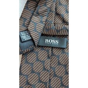 Hugo Boss Tie Mens 56" x 3.5" 100% Silk Geometric Brown Circles Designer Italy